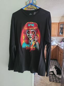 Six Flags Annabelle Shirt Large Brand New