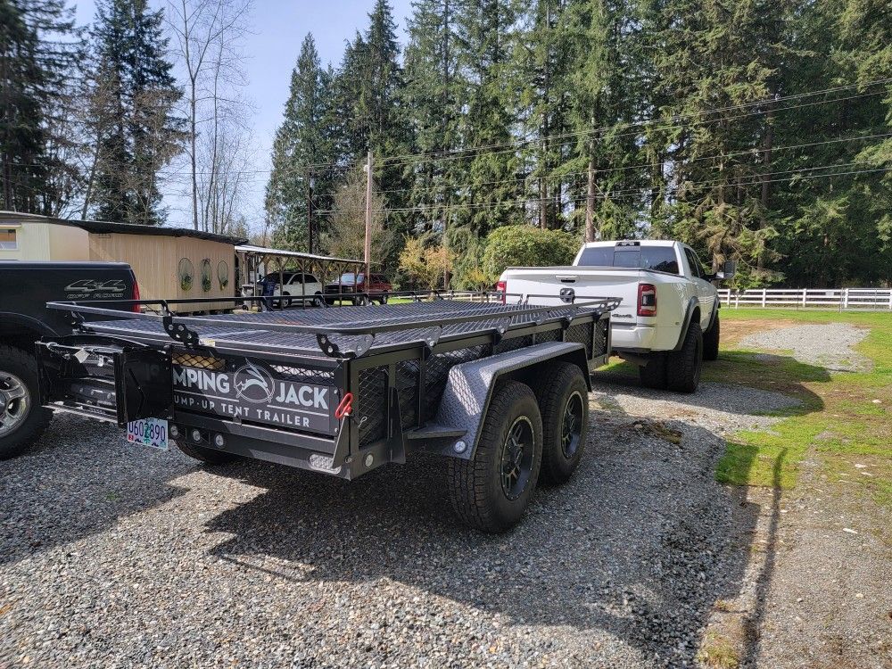 2021 Jumping Jack Blackout 12 X 8