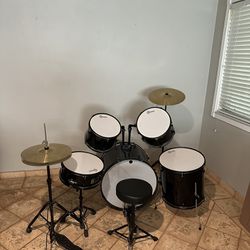 Gammon 5 Piece  Adult Drums Set 