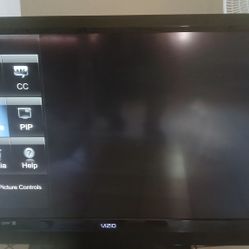 TV Vizio Flat Screen 42'