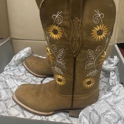 Western Cowgirl Boots