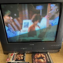 Toshiba TV DVD/VCR combo Working!
