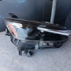 2016-2020 Mazda Cx3 Headlight Rh Side Passenger Side 