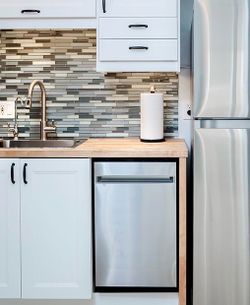 Haier ENERGY STAR18" Stainless Steel Interior Dishwasher