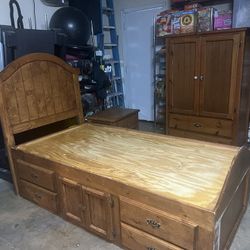 Twin Bedroom Set