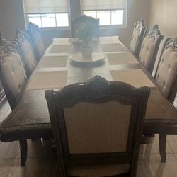 Furniture Dining Table