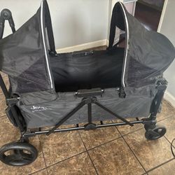 Jeep Evolve Stroller Wagon by Delta Children