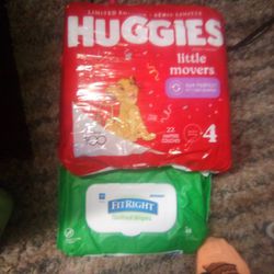 Huggies Size 4 & Pack Of Fit Right Baby Wipes