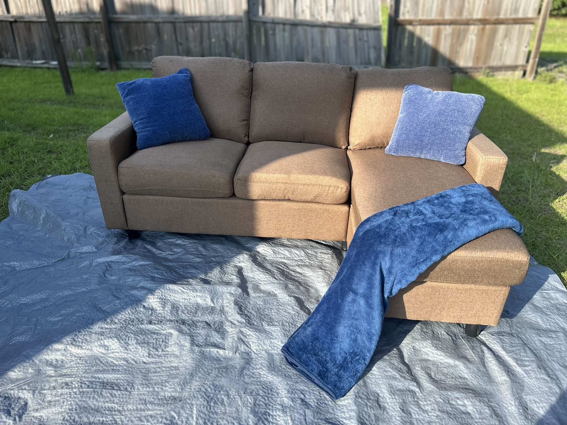Sectional Couch *FREE DELIVERY*