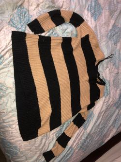 Used women’s forger 21 sweater size small