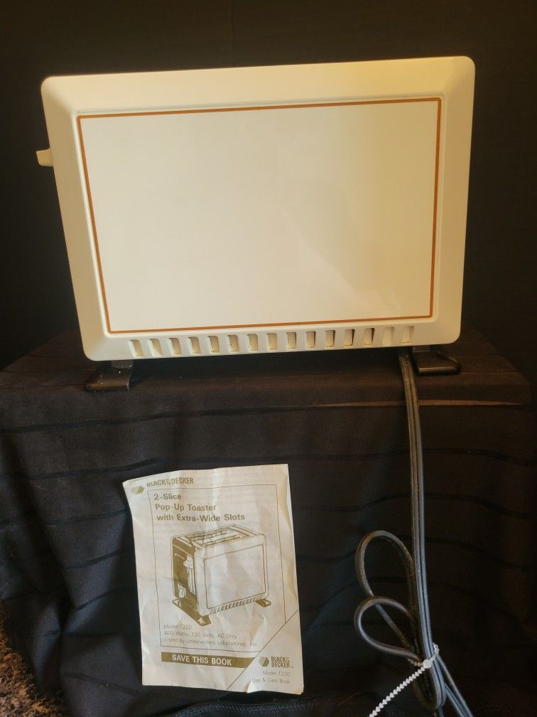 Vintage 1985 Black & Decker 2-Slice Pop-Up Toaster w/ Extra Wide Slots T220