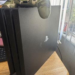 Sony Ps4 Pro With Joystick
