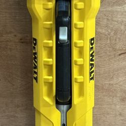 Dewalt 20V Max 3000 Lumen Adjustable LED Tripod Light