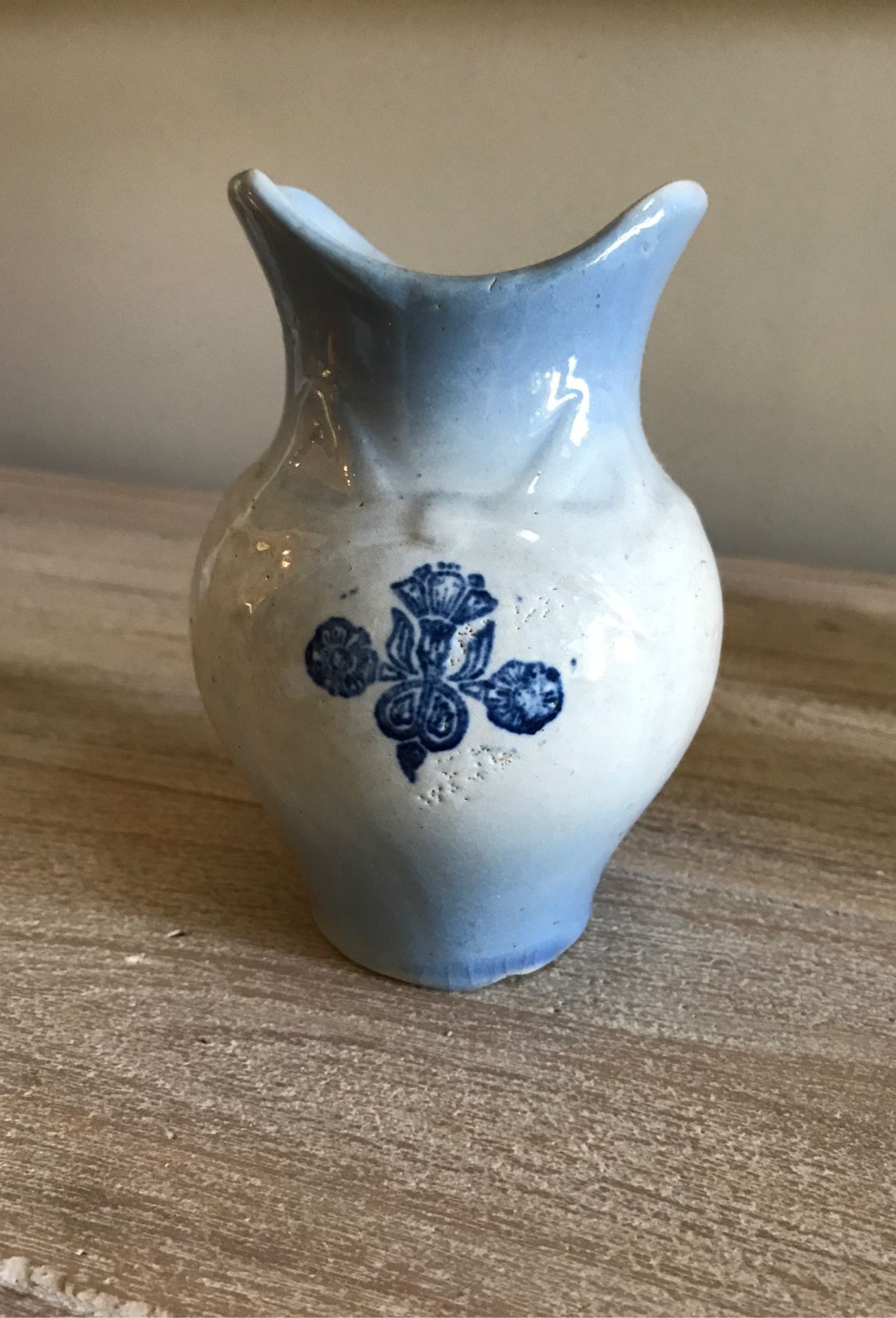 Glazed Pottery Vase/ Blue & White with Ribbon Design