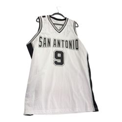 Tony Parker Autographed San Antonio (white #9) Custom Jersey - Beckett (CMP120213)