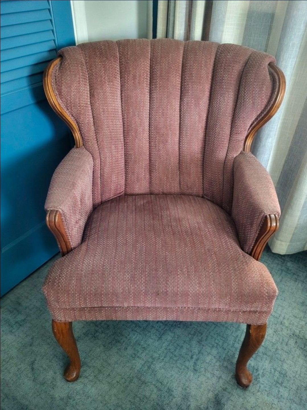 accent chair