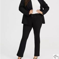 Torrid studio luxe ponte  trouser boot size 20 S