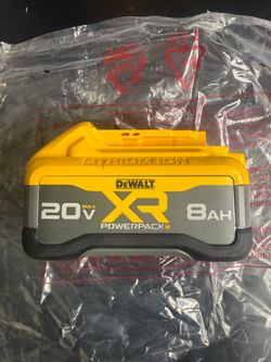 Dewalt 8 amp powerpack battery NEW