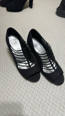 Black heels, women, size 9