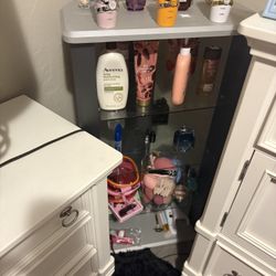 Perfume Stand 