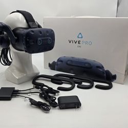HTC VIVE PRO EYE VR Headset