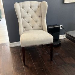 2 Oversized End Dinning Chairs 