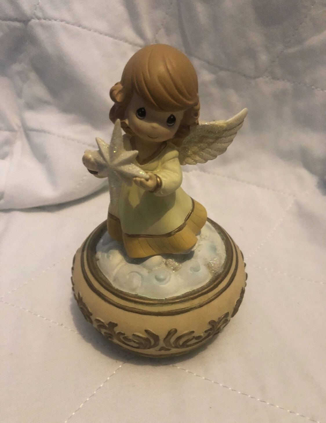 Precious moments angel music figurine