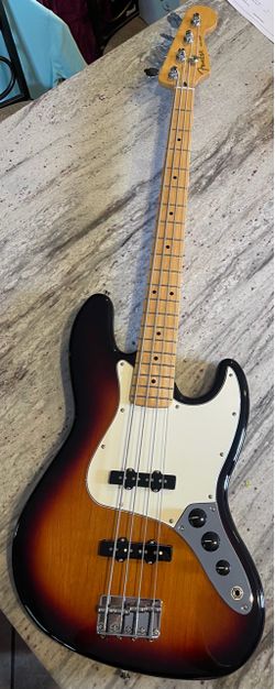2018 Fender Jazz Bass MIM