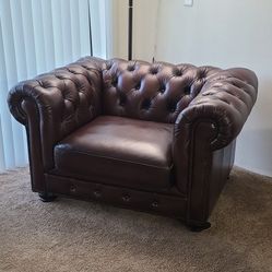 Freddie Genuine Leather Chesterfield Chair

