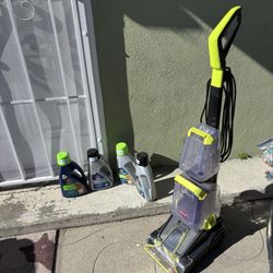 Bissell TurboClean PowerBrush Pet Carpet Cleaner with Solutions