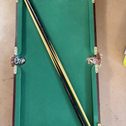 Mini Table Top Pool Table
