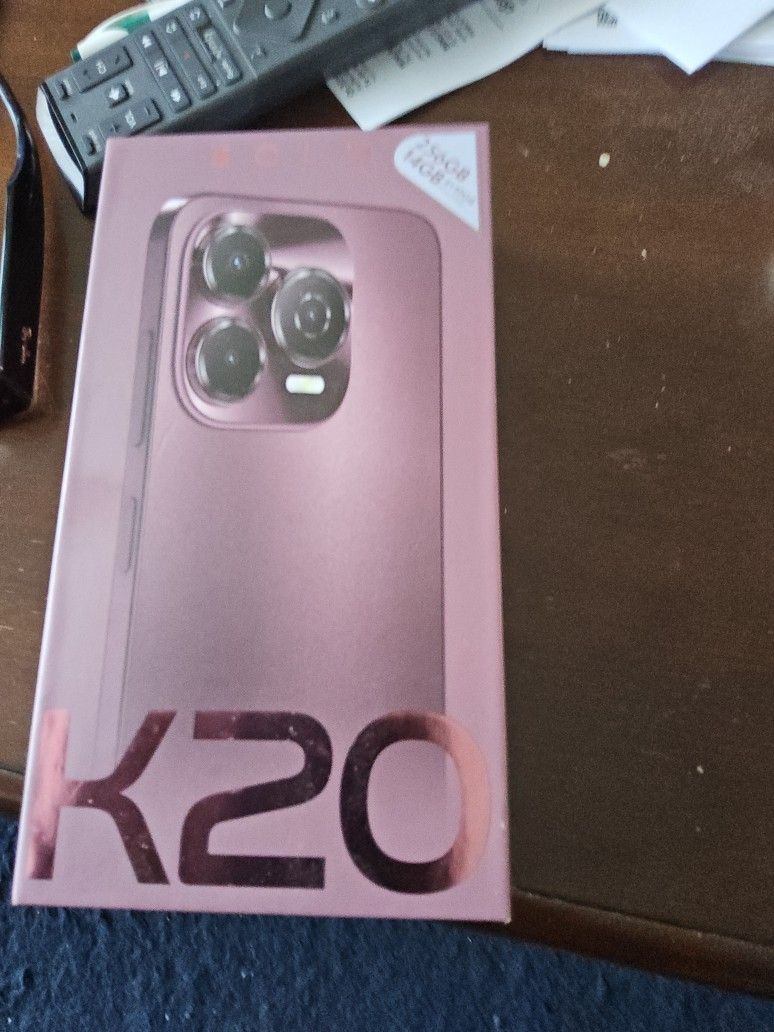 1 Week Old Still New UNLOCKED