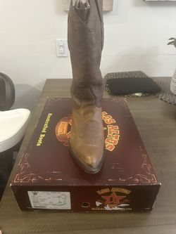  Men's cowboy boots