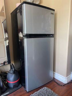Magic Chef 3.1 cu. ft. 2-Door Mini Refrigerator in Stainless Steel Look with Freezer