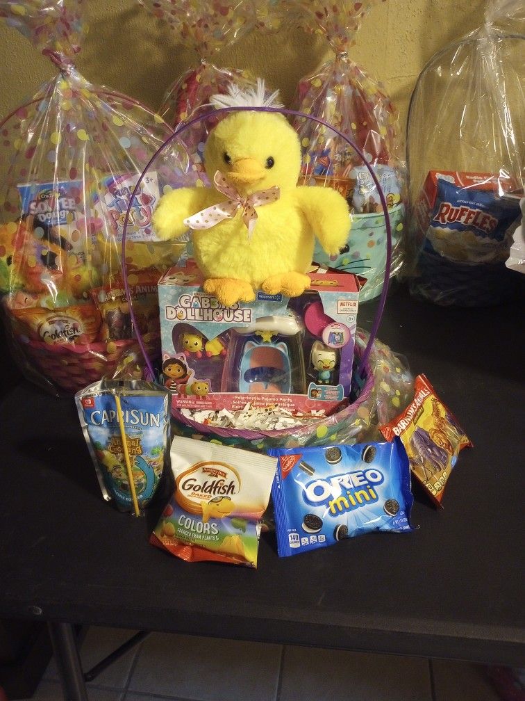 Gabby Doll House Easter Basket (Must Pick Up for Sale in San Antonio, TX OfferUp