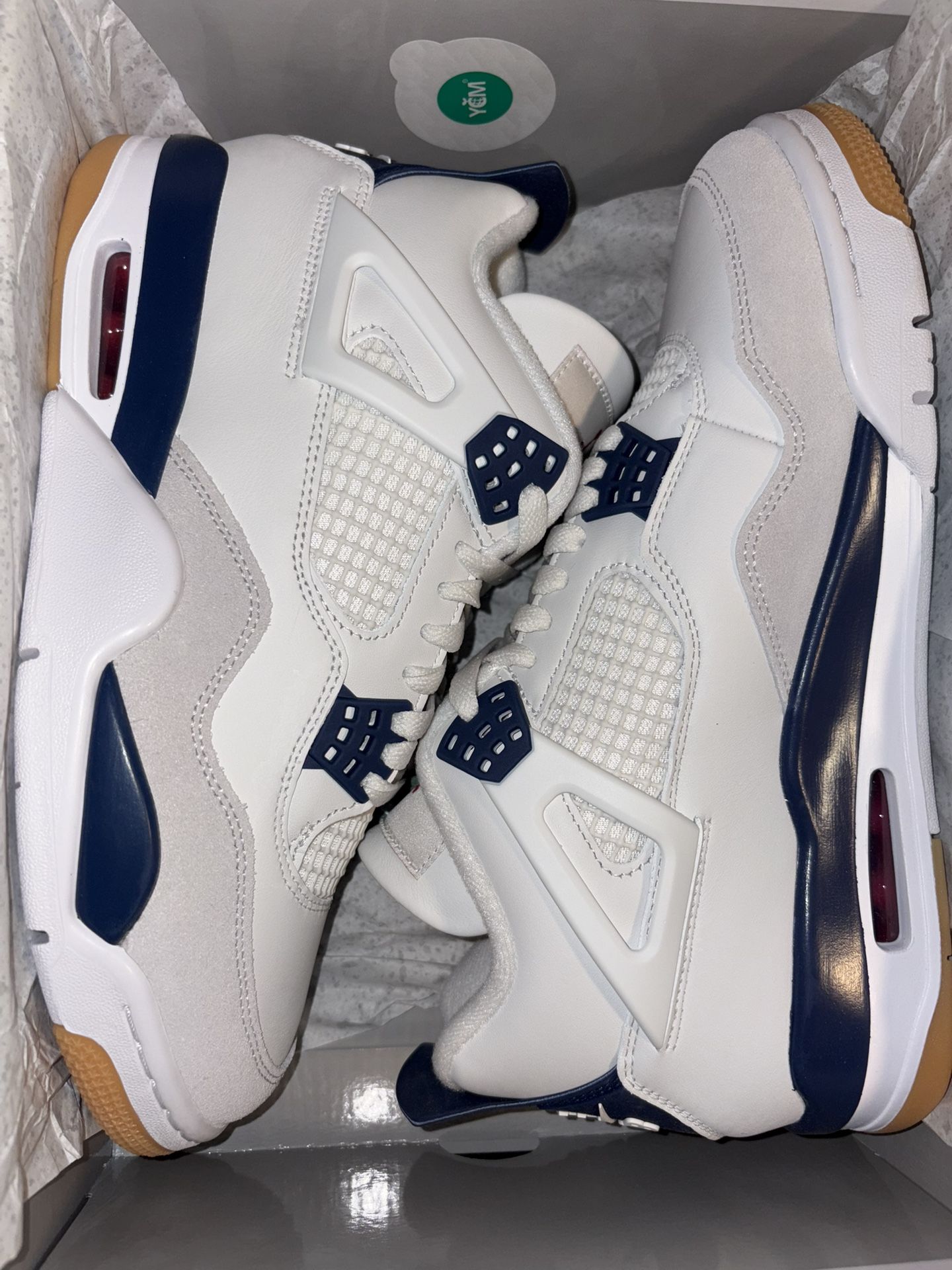 JORDAN 4 SB NAVY