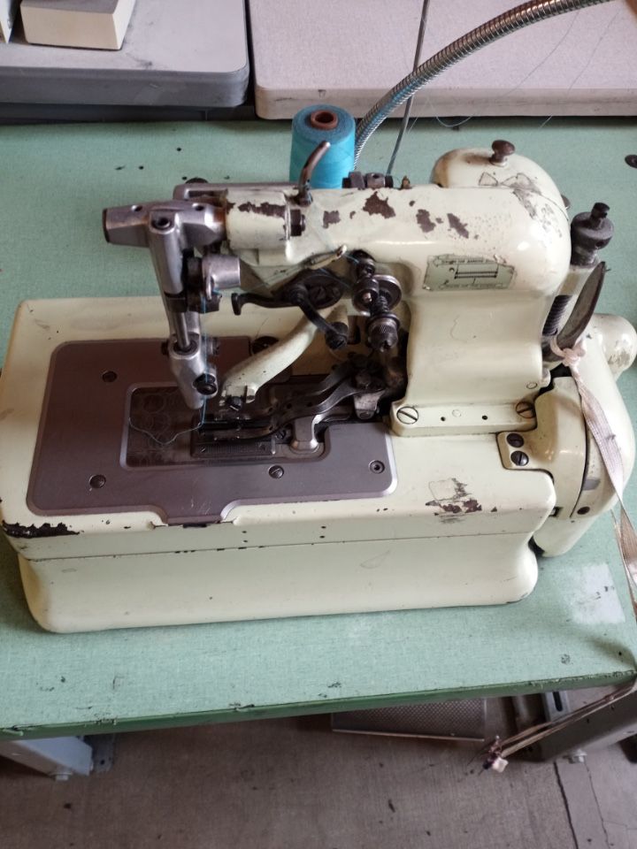 Industrial Coverstitch Sewing Machine – Vintage Heavy Duty