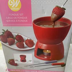 Wilton Fondue Set 