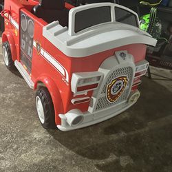 Paw Patrol Ride On Fire truck