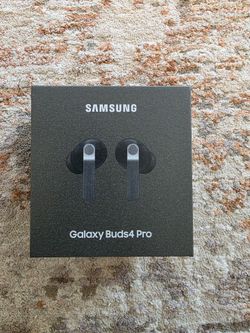 Brand New Galaxy Buds4 Pro Black-Sealed