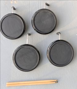 Alesis Electronic Drum Pad Lot of 4 Snare Tom Pads w/ Mounting Arms Sticks