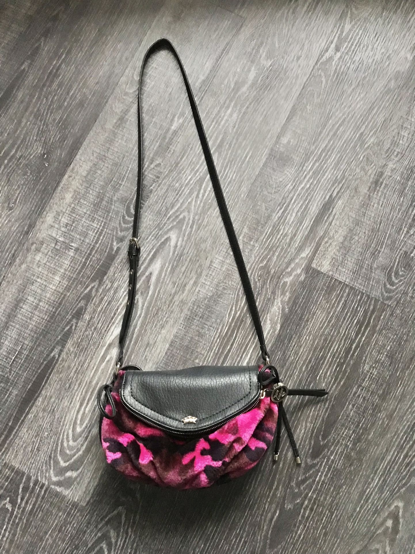 Juicy Couture Crossbody Purse 