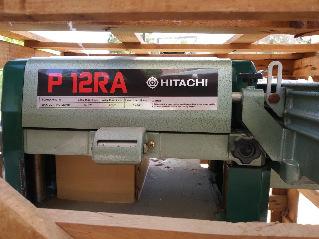 Hitachi P12RA