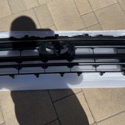 NEW OEM 4th Gen Toyota Tacoma Grill