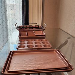 Rose gold cookware set