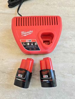 Milwaukee 12V Two 2.0 Battery and Charger