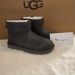 Koola By Uggs Size 8