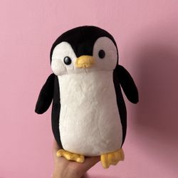 Bellzi Penguin Plushy