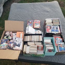 50,000 Hoockey football Basketball Baseball Cards 25,000 Cards worth more $$10! Each. $10,000 all Lot of Cards sports Cards mistery Box No Trash