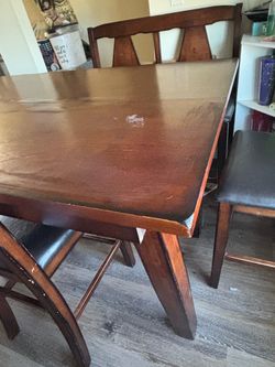 Dinning Table